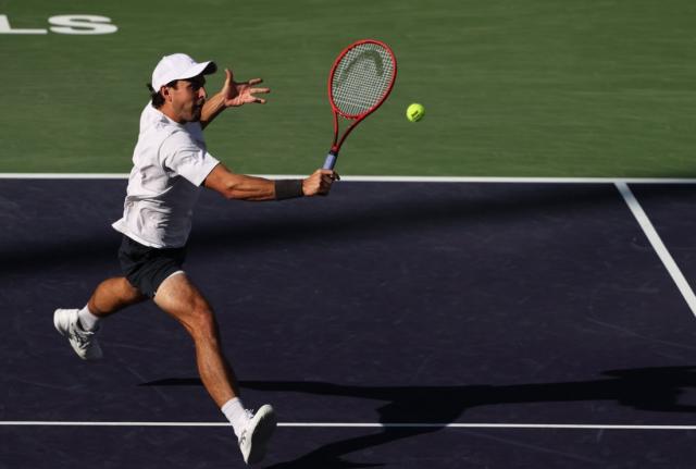 皇冠体育APP-卡拉采夫：一个从10年3胜到1年30胜的神奇男人